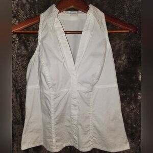 EUC Cache Sleeveless Collared V-neck Button Down style. White cotton & spandex.